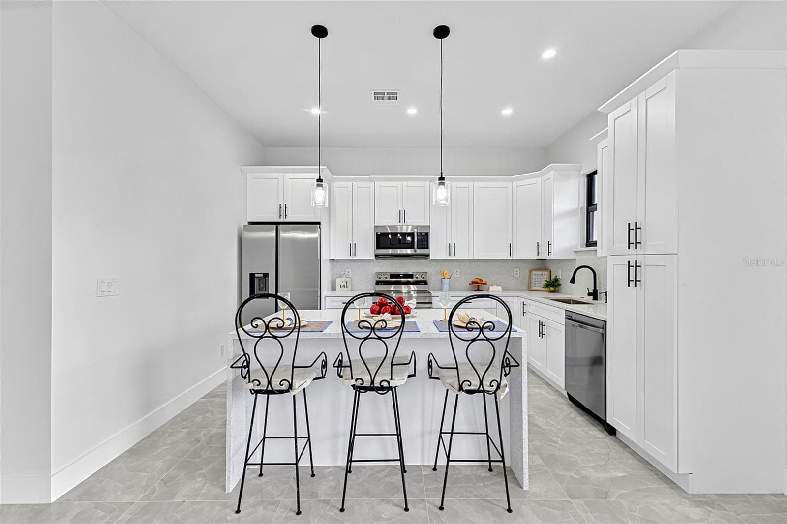 Single Family Residence at 13332 BOABADILLA LN, PORT CHARLOTTE, photo 11 of 58