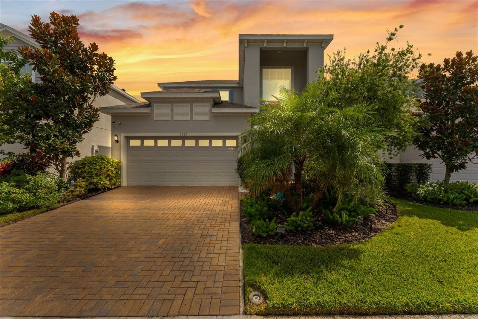 5520 SILVER SUN DR