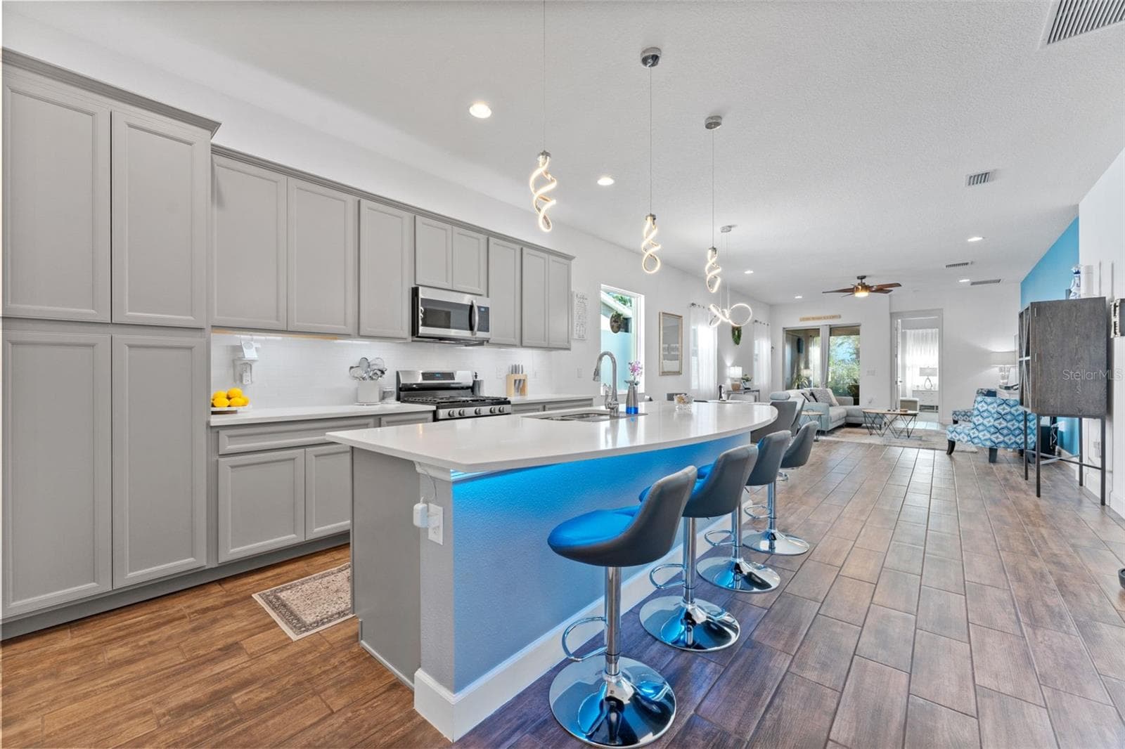 Single Family Residence at 5520 SILVER SUN DR, APOLLO BEACH, photo 2 of 69