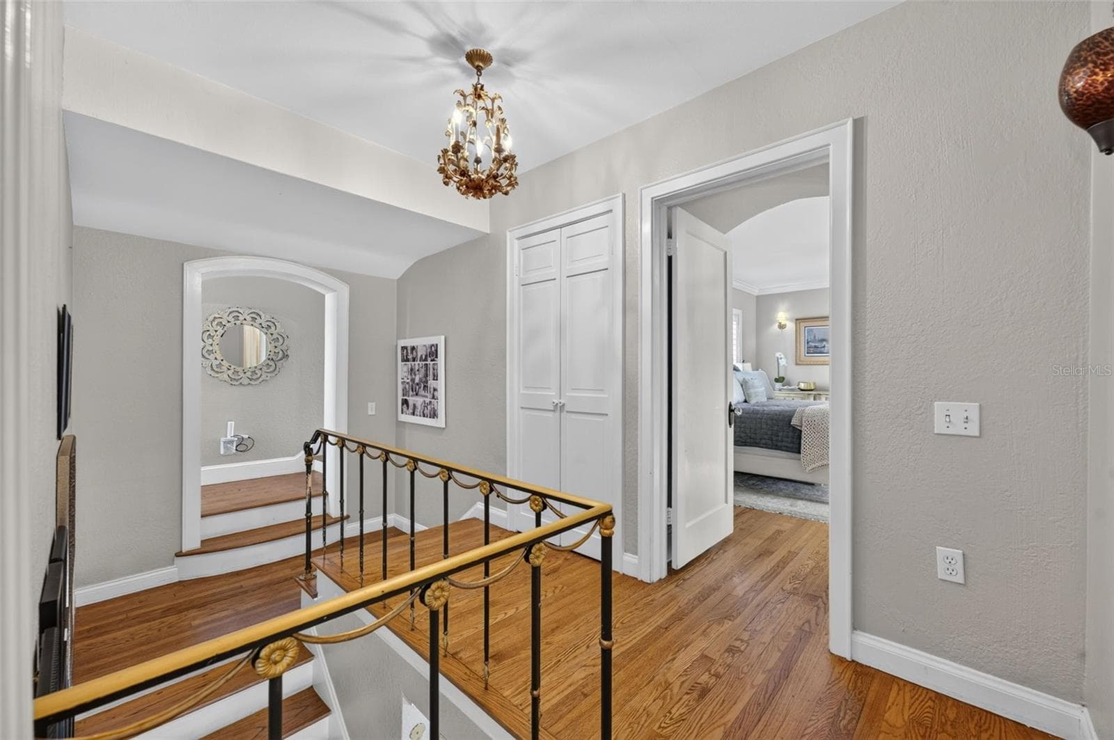Second-Floor Hall – Flexible & Well-Separated Bedroom Layout - 1221 DORCHESTER ST, ORLANDO