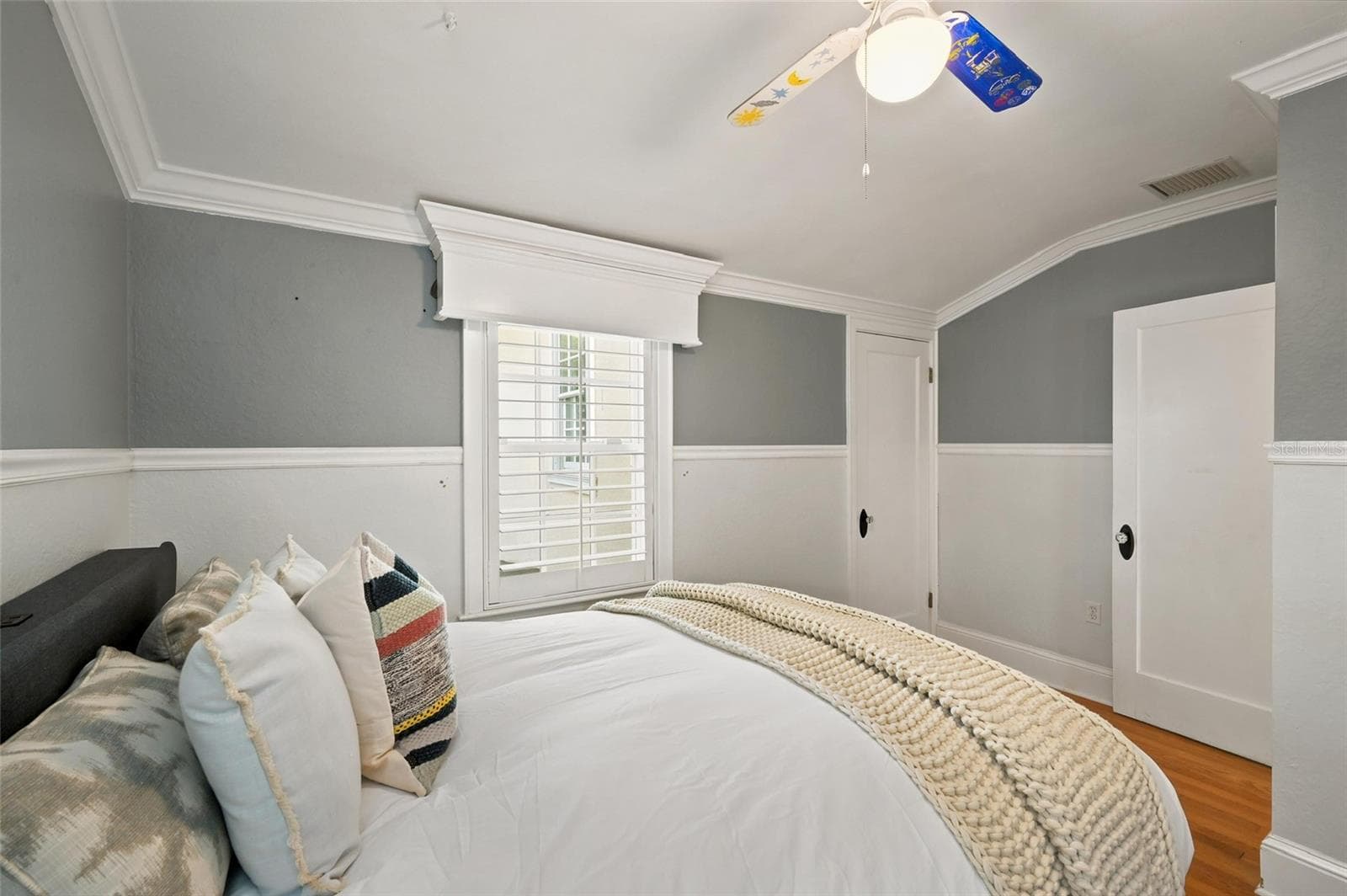 Additional Upstairs Bedroom with Hardwood Floors - 1221 DORCHESTER ST, ORLANDO