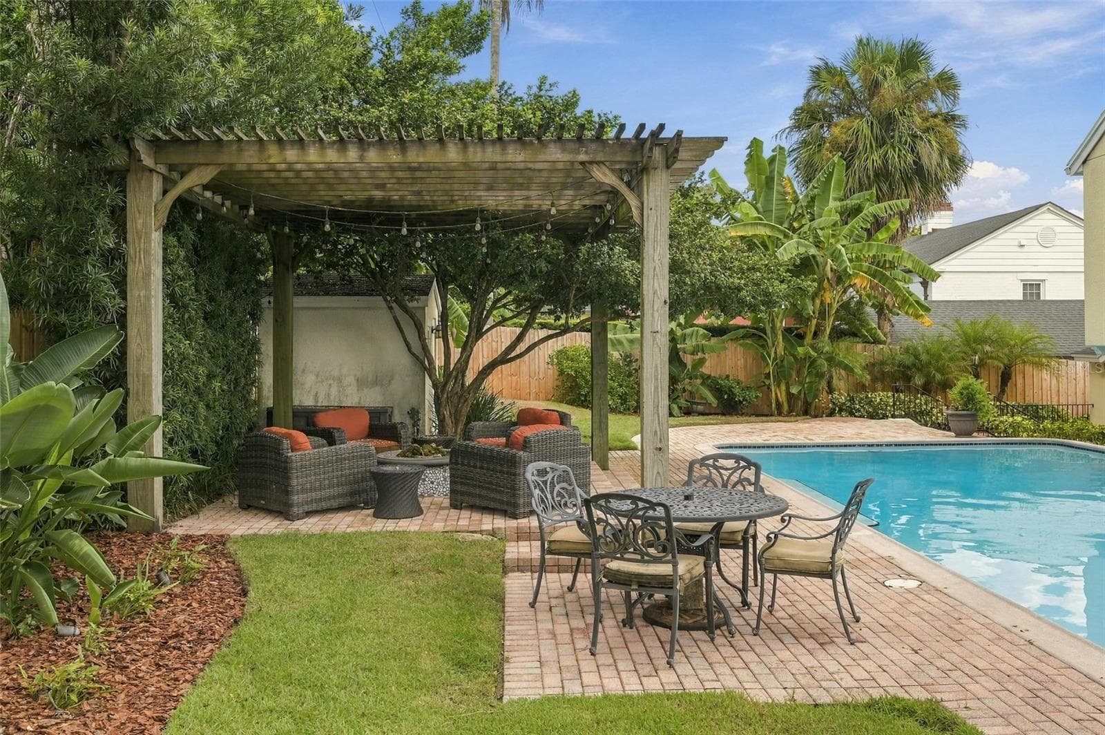 Pergola & Poolside Entertaining Area - 1221 DORCHESTER ST, ORLANDO