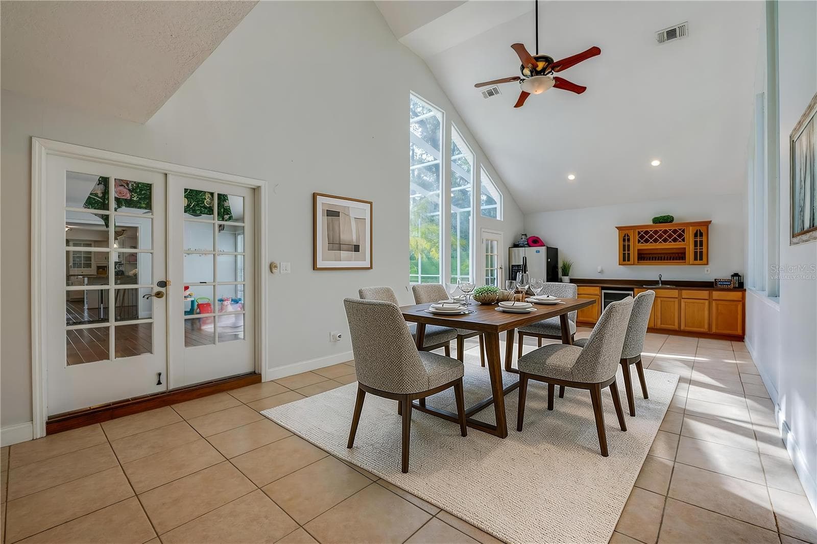 Virtually Staged - 2081 PENNSYLVANIA DR, DELAND