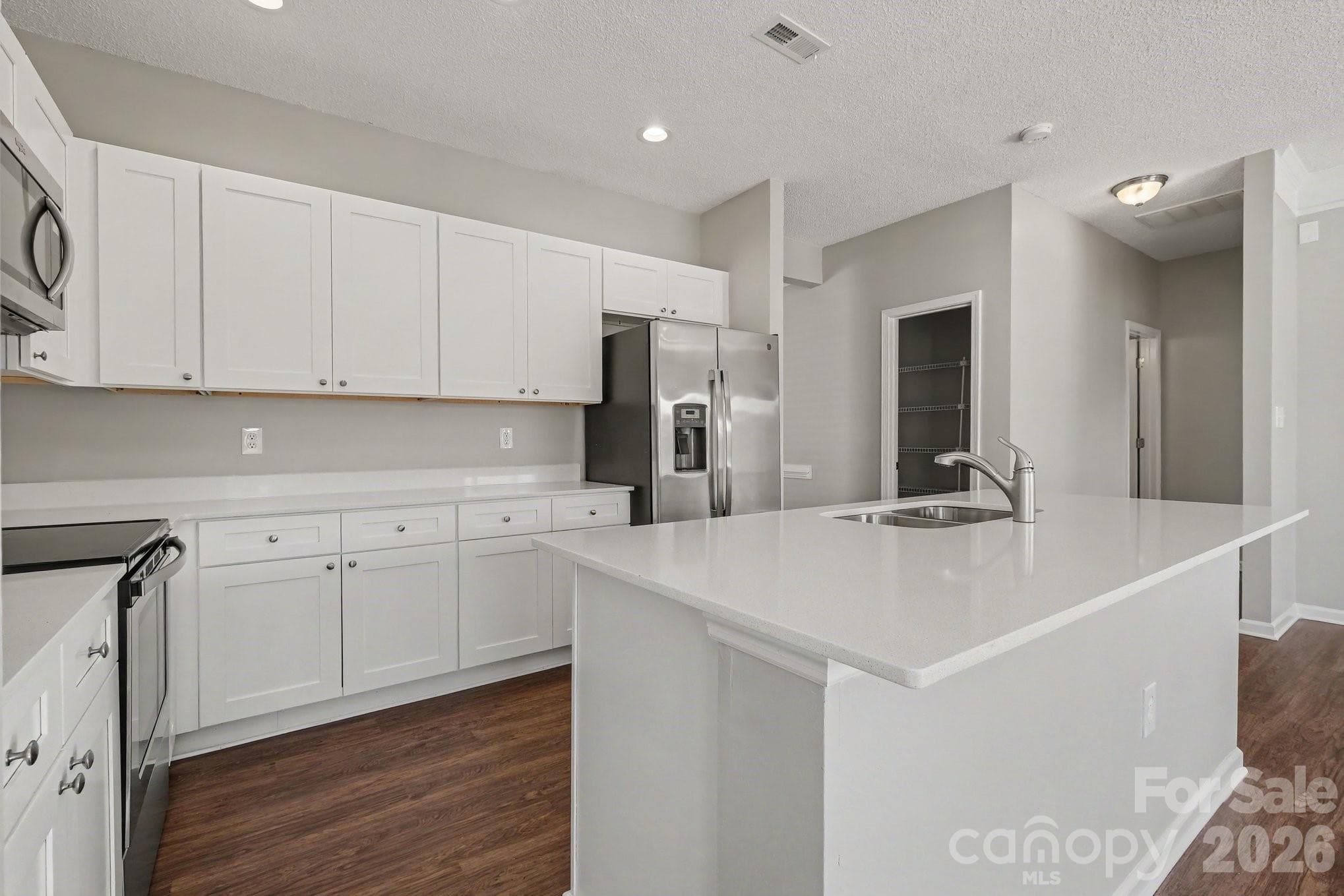 Single Family Residence at 8935 Hedge Maple Road, Charlotte, photo 10 of 22