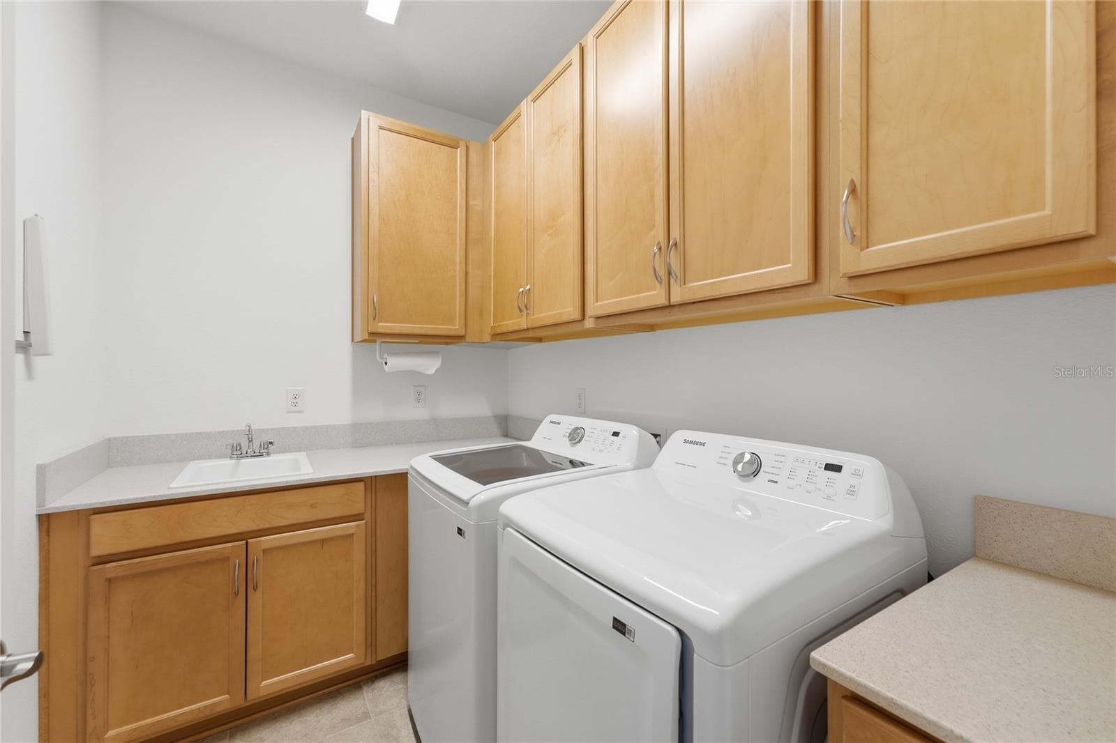 Single Family Residence at 7669 FIVE OAKS DR, HARMONY, photo 33 of 52