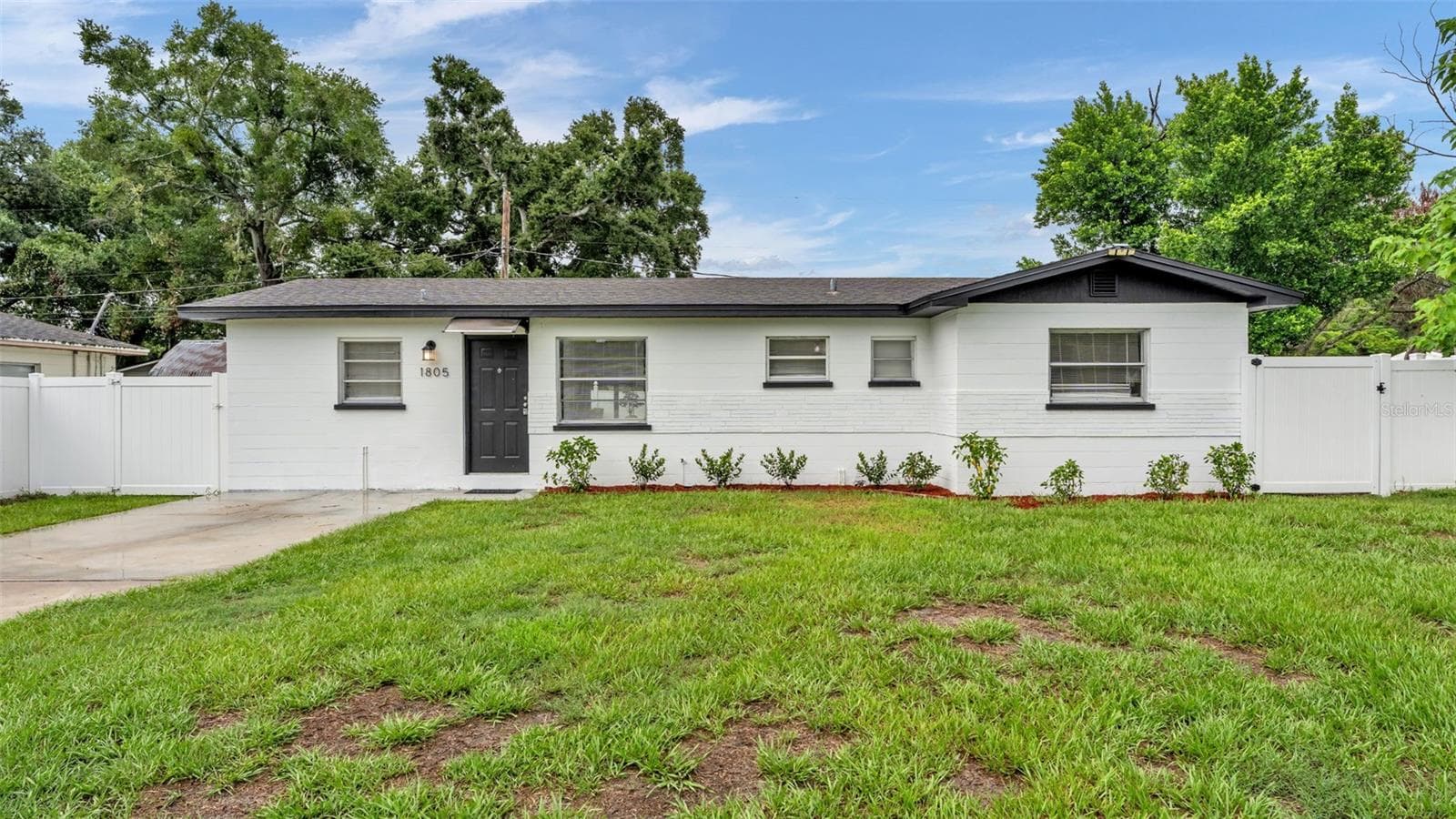 1805 ELK DR