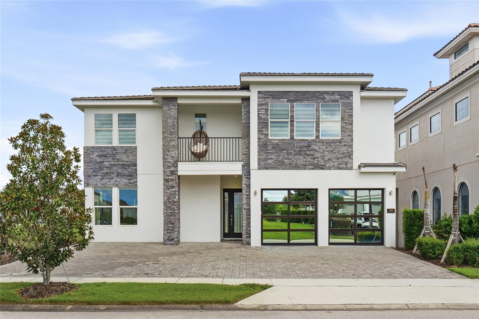 300 MUIRFIELD LOOP