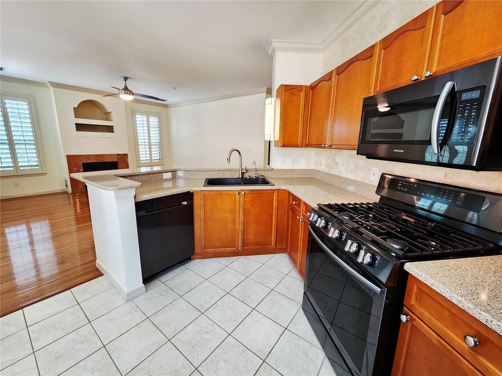 Condominium at 2733 VIA CIPRIANI #820B, CLEARWATER, photo 8 of 47