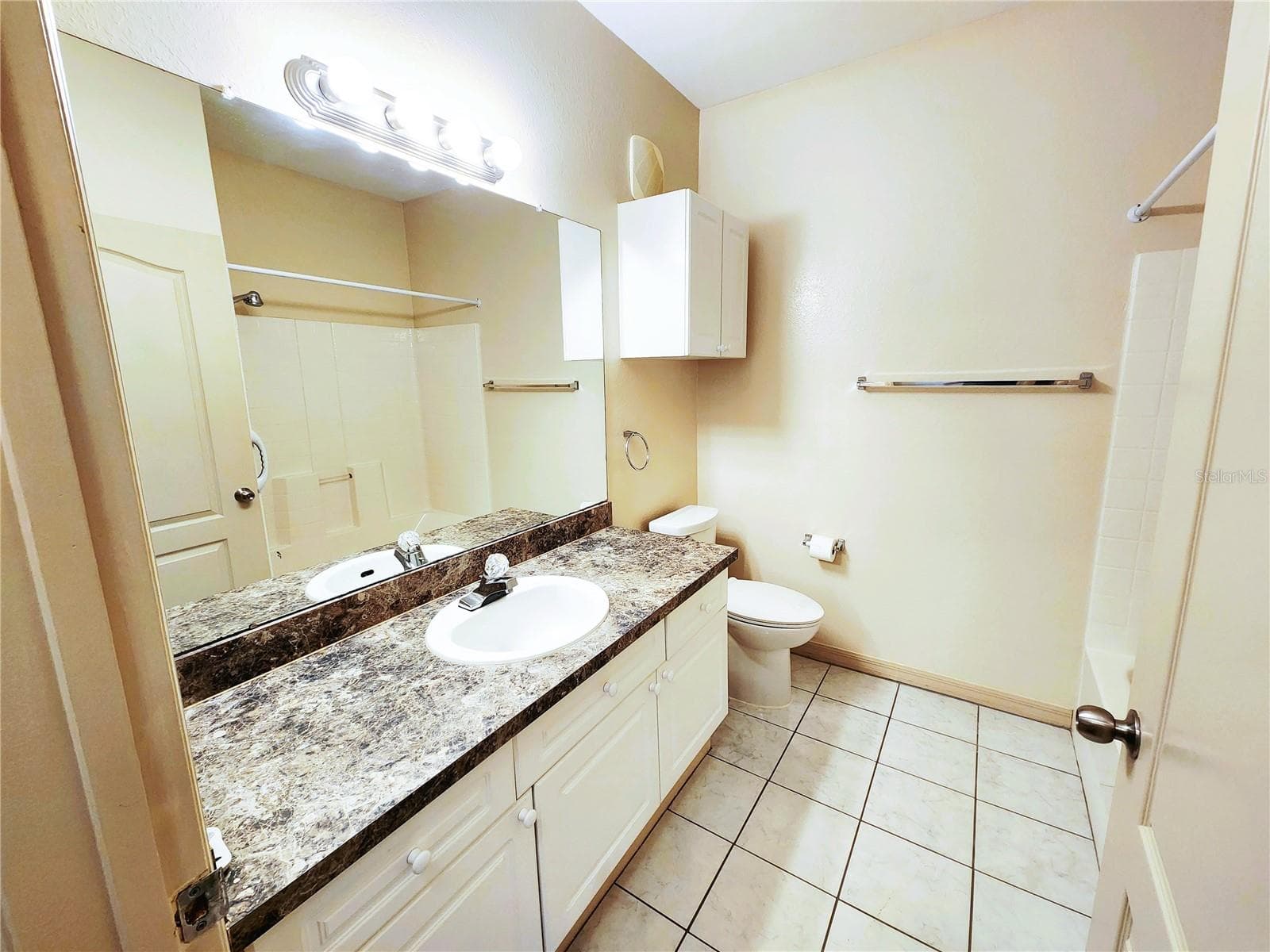 Condominium at 2733 VIA CIPRIANI #820B, CLEARWATER, photo 27 of 47