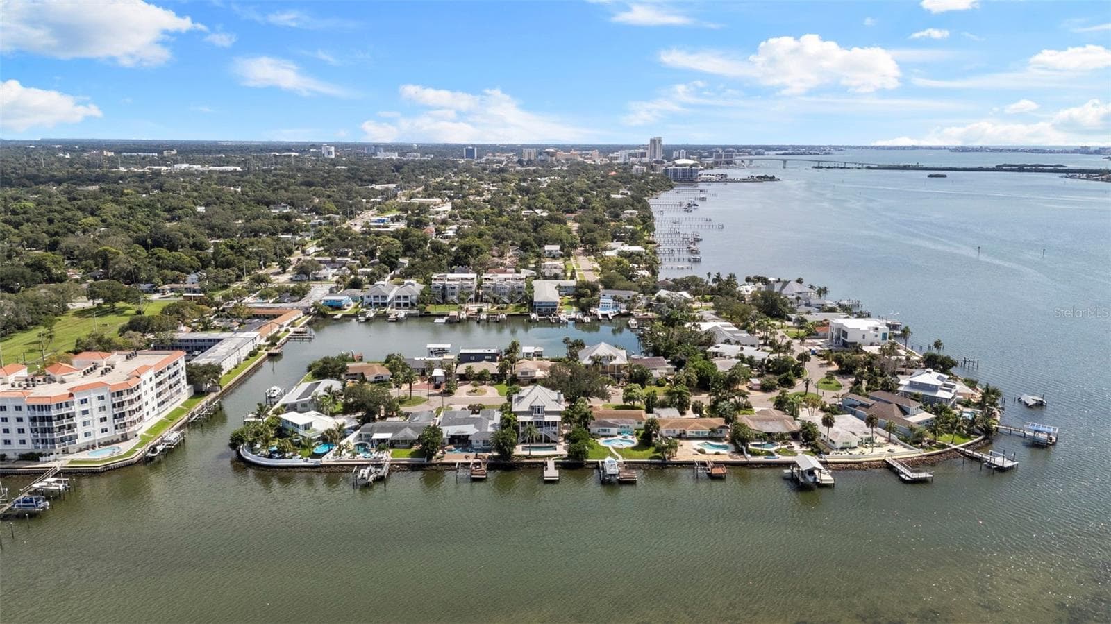 Condominium at 300 VENETIAN DR #1, CLEARWATER, photo 58 of 62