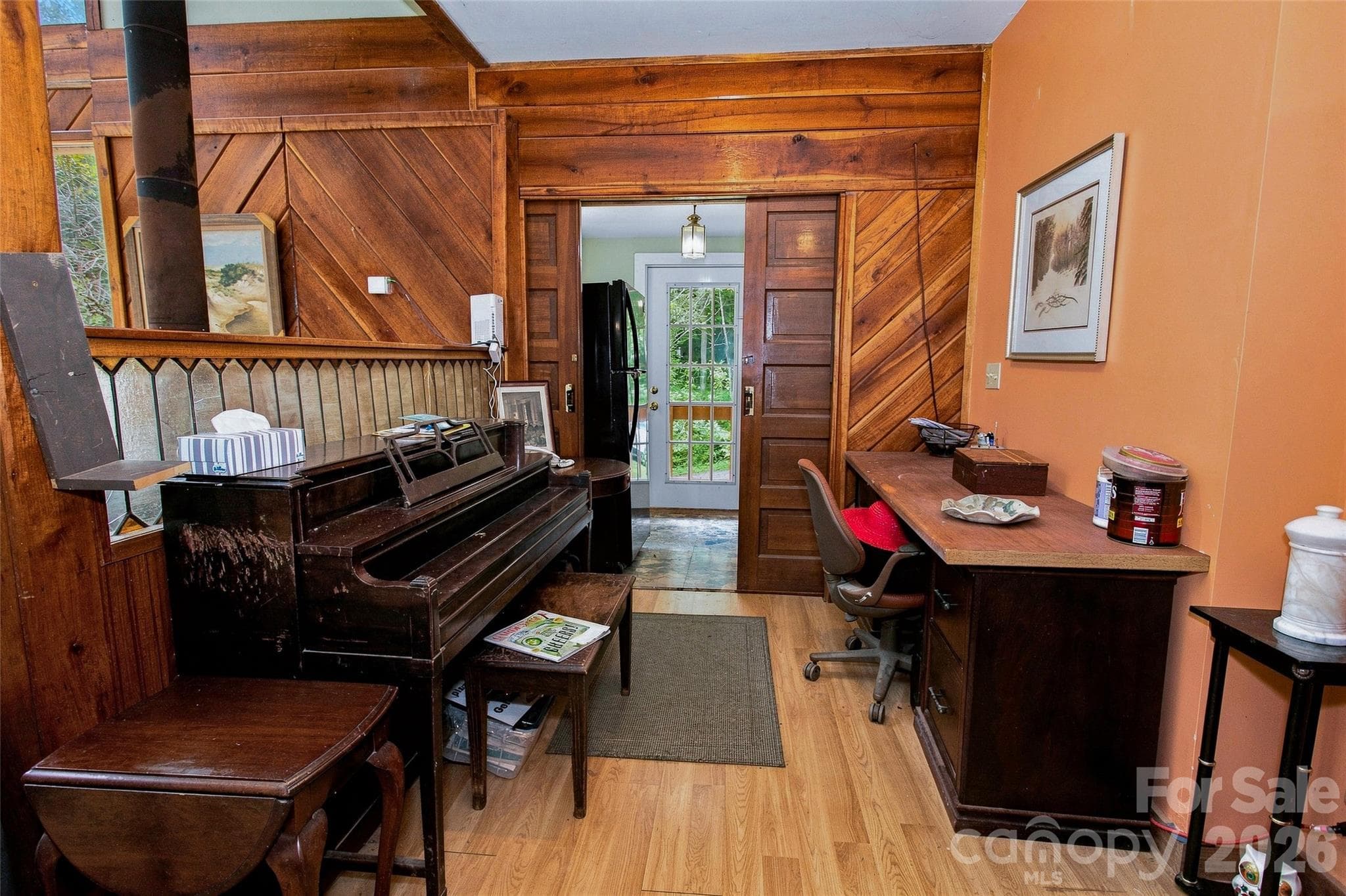 Single Family Residence at 118 Marys Way, Marshall, photo 13 of 48