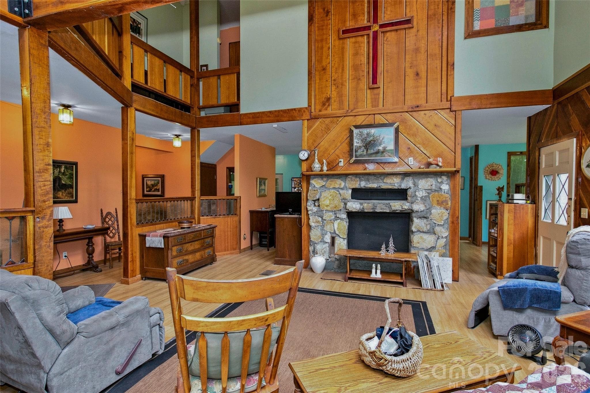 Single Family Residence at 118 Marys Way, Marshall, photo 17 of 48