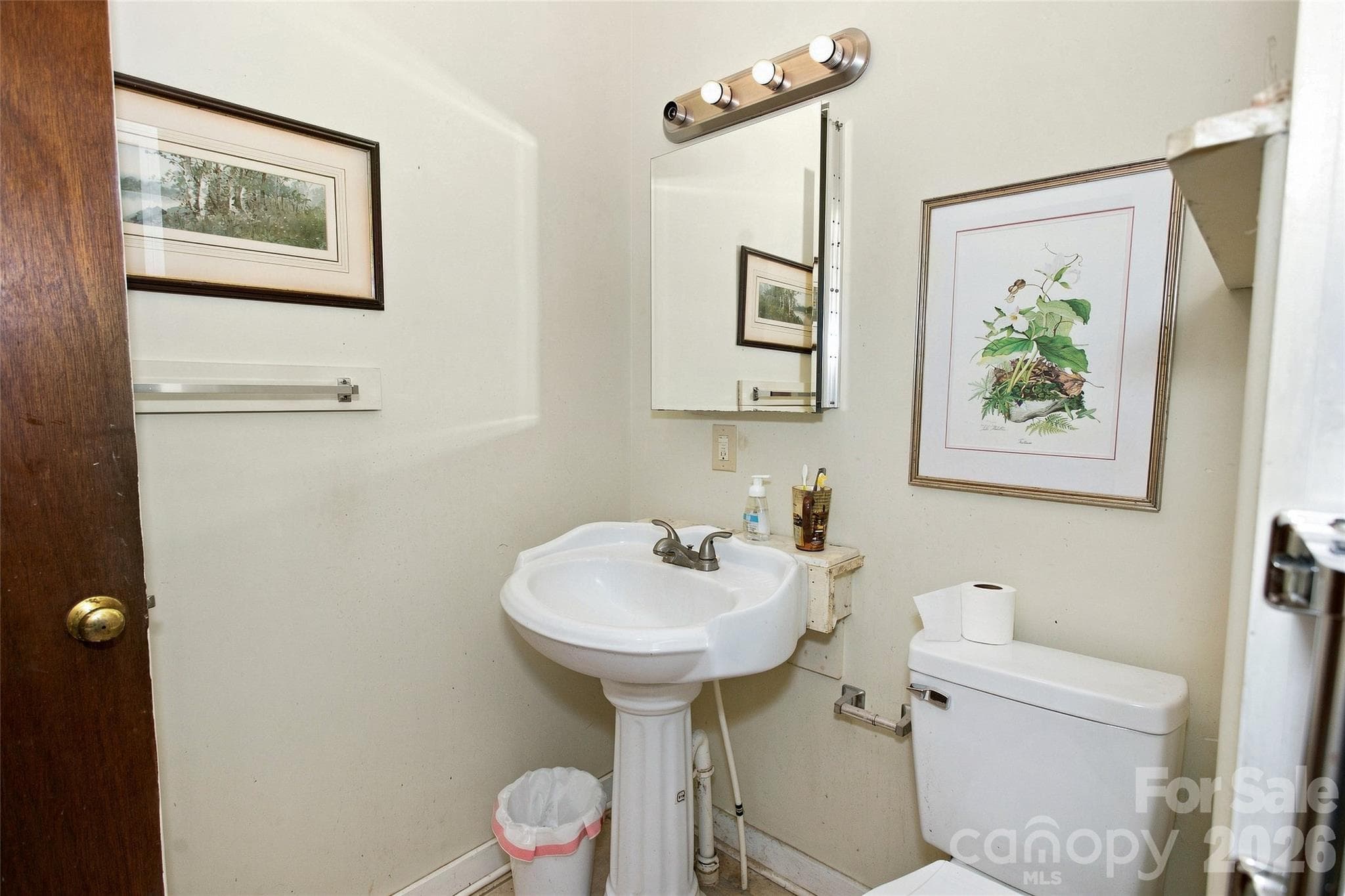 Single Family Residence at 118 Marys Way, Marshall, photo 27 of 48
