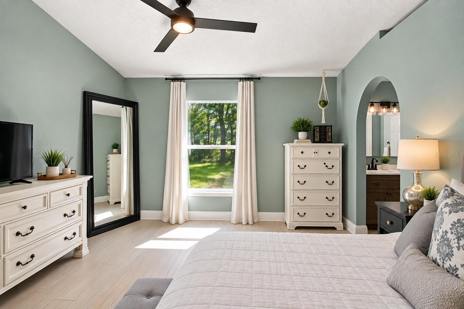 Single Family Residence at 13004 WATERBOURNE DR, GIBSONTON, photo 29 of 53