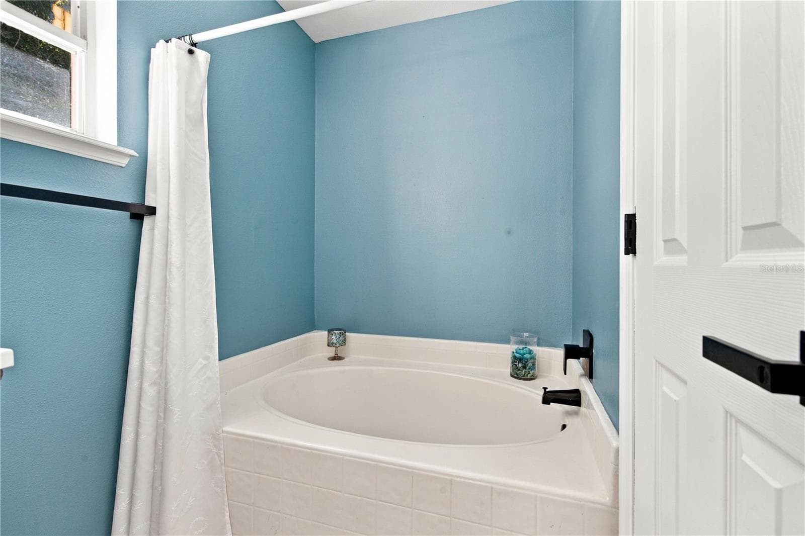 Single Family Residence at 13004 WATERBOURNE DR, GIBSONTON, photo 32 of 53