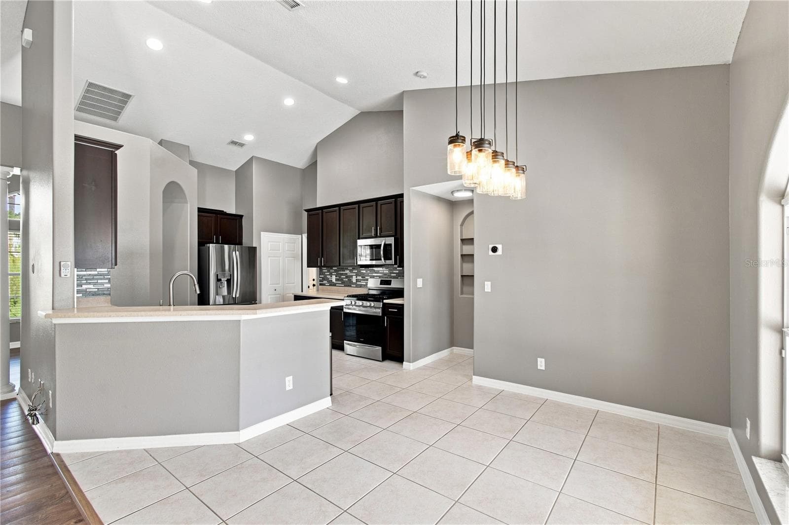 Single Family Residence at 13059 SANDY PINE LN, CLERMONT, photo 9 of 47