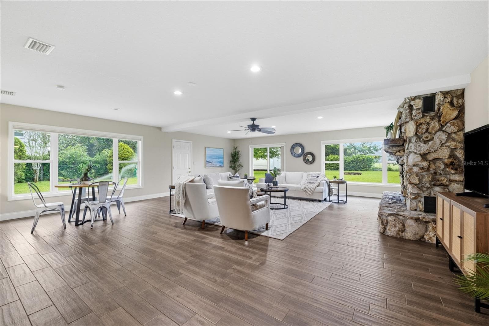 Single Family Residence at 11714 N ROME AVE, TAMPA, photo 5 of 57