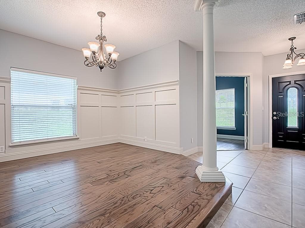 Grand Dining area - 1306 RAIN FOREST LN, MINNEOLA