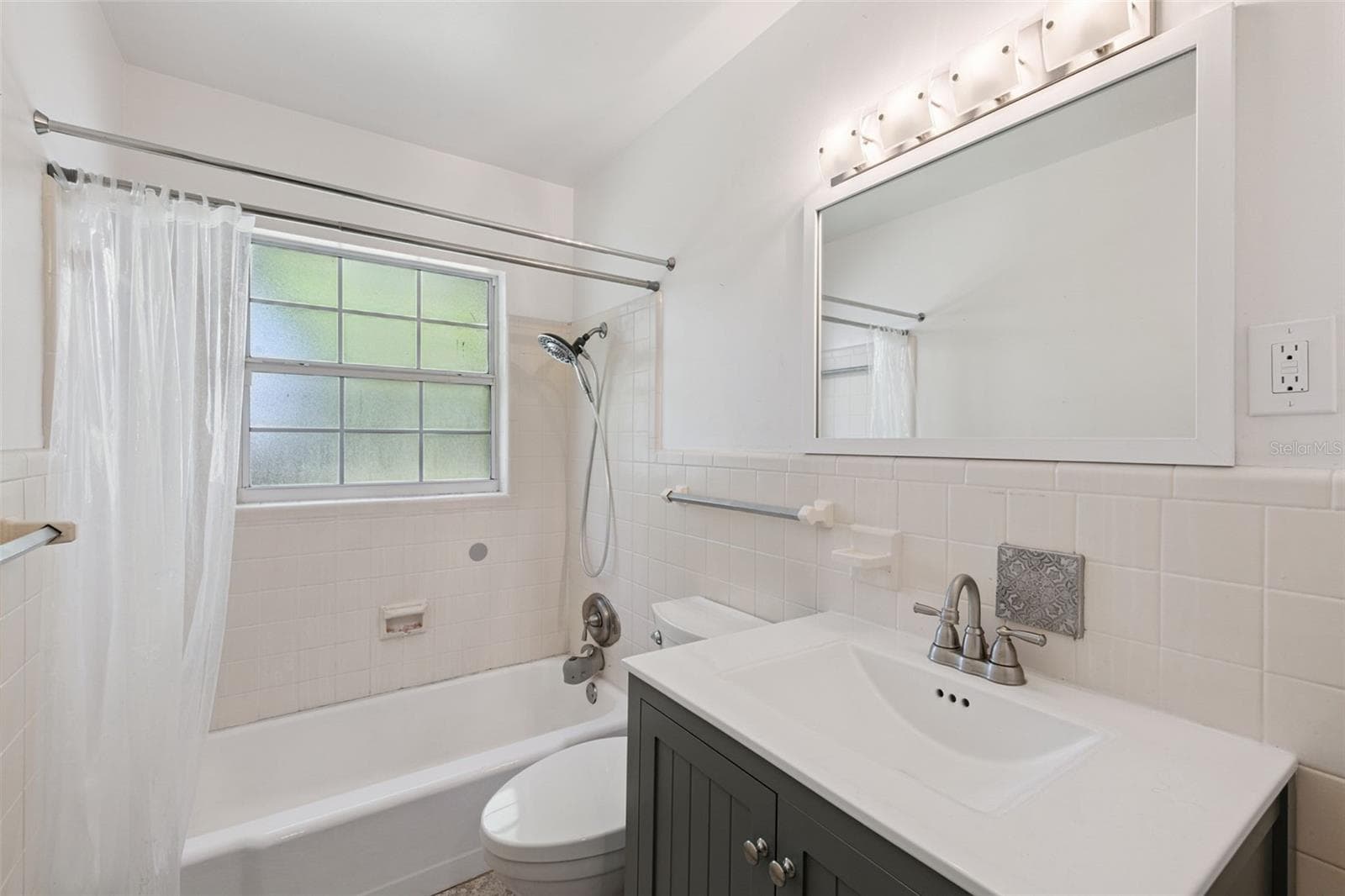 Single Family Residence at 4722 N ORANGE BLOSSOM TRL, MOUNT DORA, photo 14 of 25