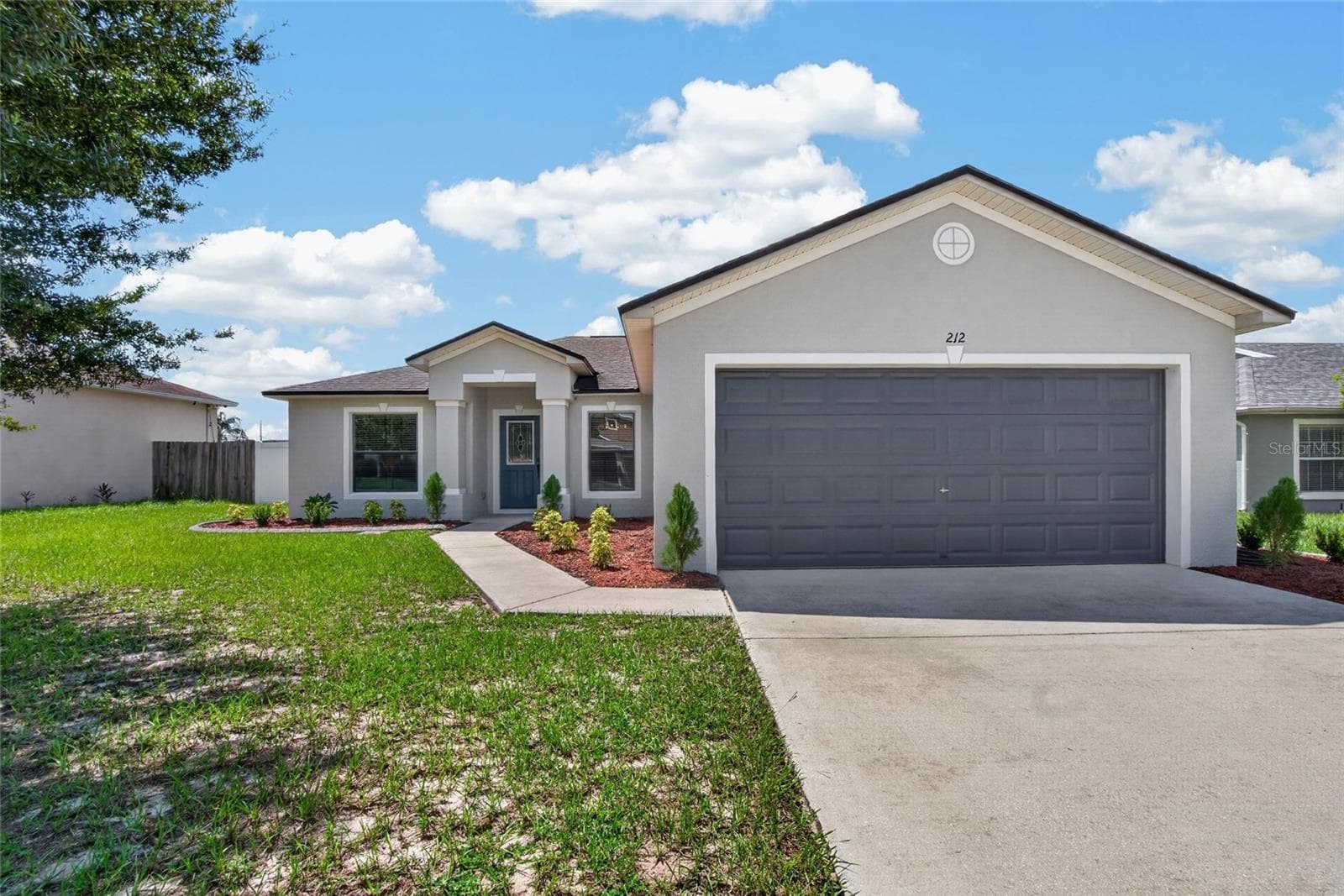 212 MAJESTIC GARDENS LN