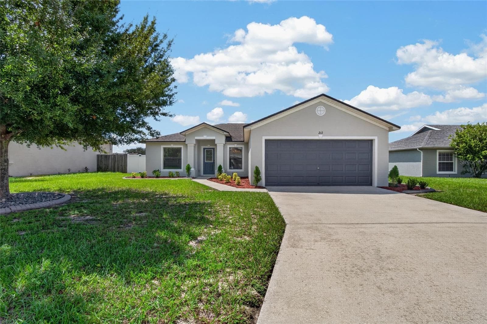 Single Family Residence at 212 MAJESTIC GARDENS LN, WINTER HAVEN, photo 3 of 48