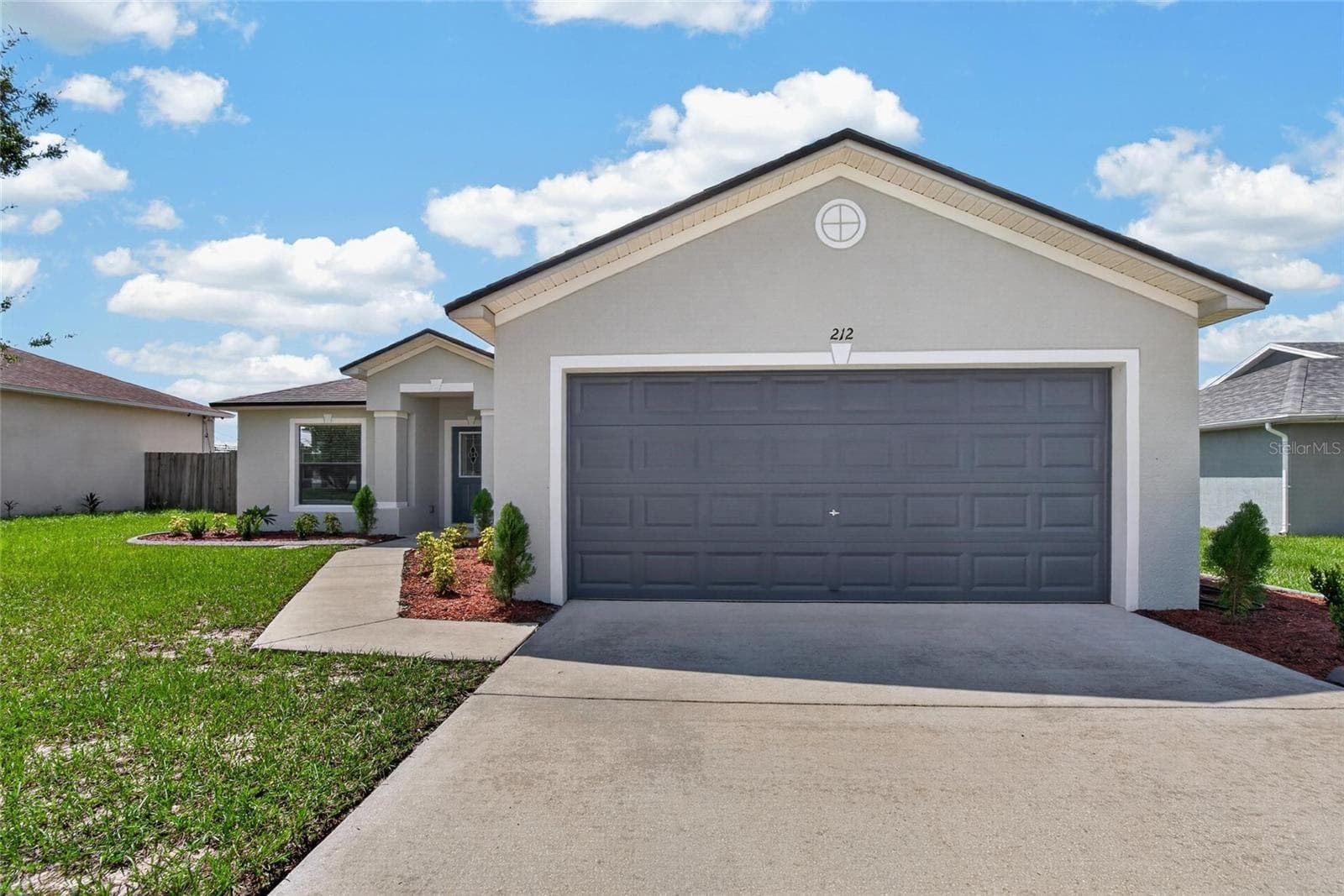 Single Family Residence at 212 MAJESTIC GARDENS LN, WINTER HAVEN, photo 4 of 48
