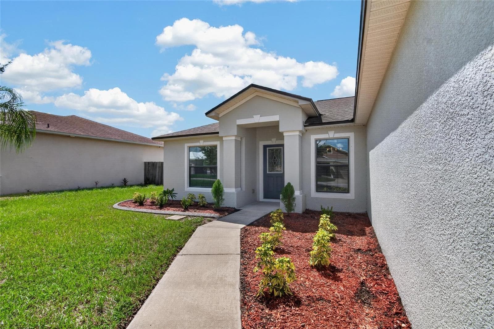 Single Family Residence at 212 MAJESTIC GARDENS LN, WINTER HAVEN, photo 7 of 48