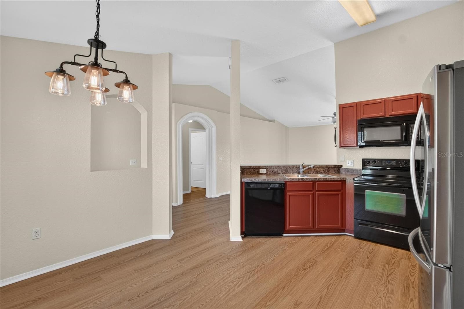 Single Family Residence at 212 MAJESTIC GARDENS LN, WINTER HAVEN, photo 20 of 48