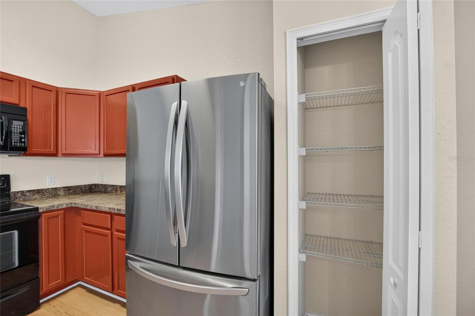 Single Family Residence at 212 MAJESTIC GARDENS LN, WINTER HAVEN, photo 24 of 48