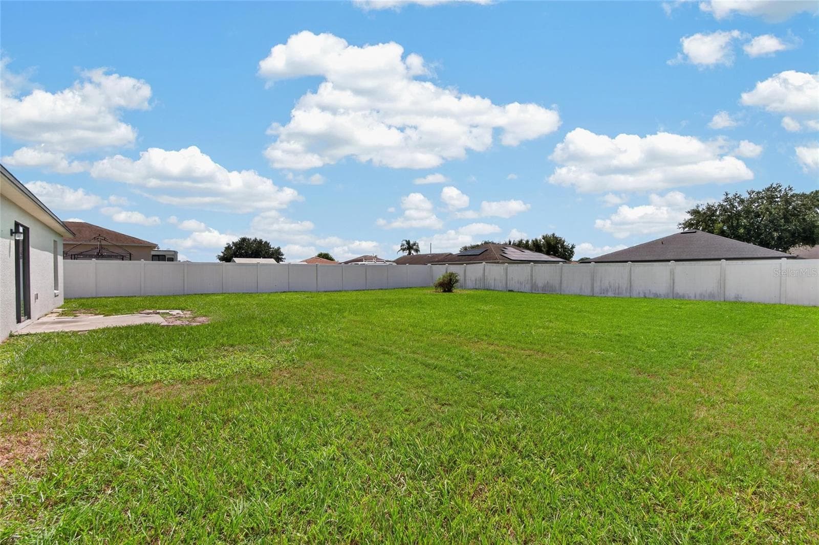 Single Family Residence at 212 MAJESTIC GARDENS LN, WINTER HAVEN, photo 46 of 48