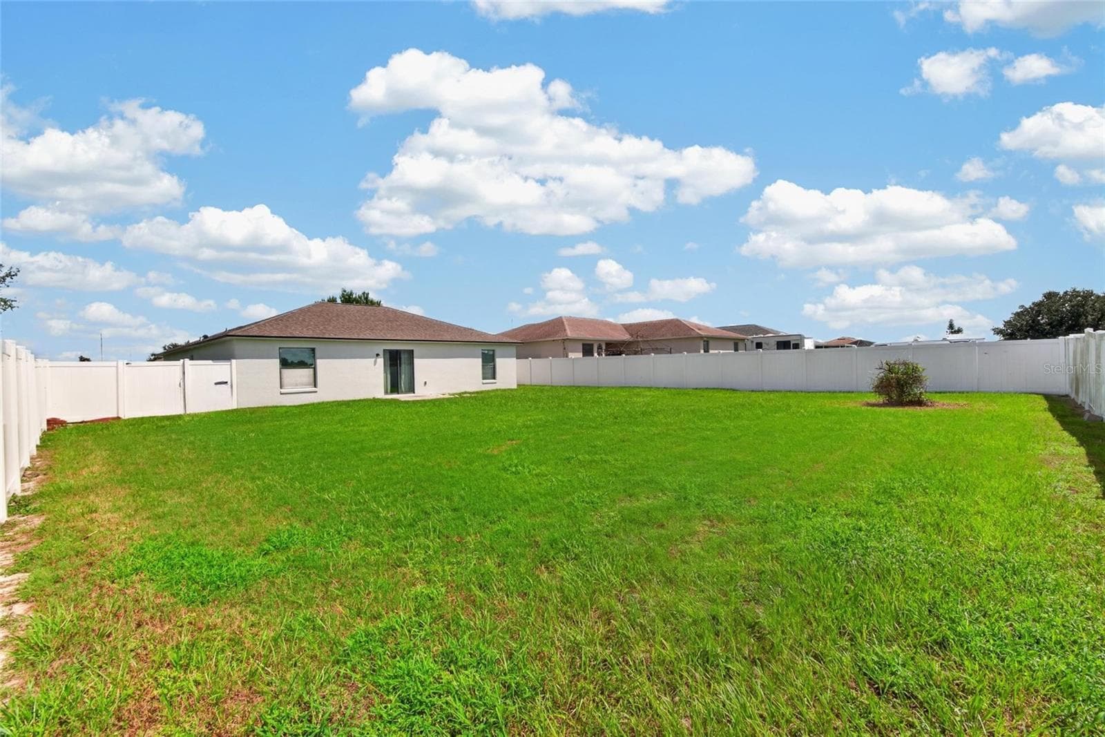 Single Family Residence at 212 MAJESTIC GARDENS LN, WINTER HAVEN, photo 47 of 48