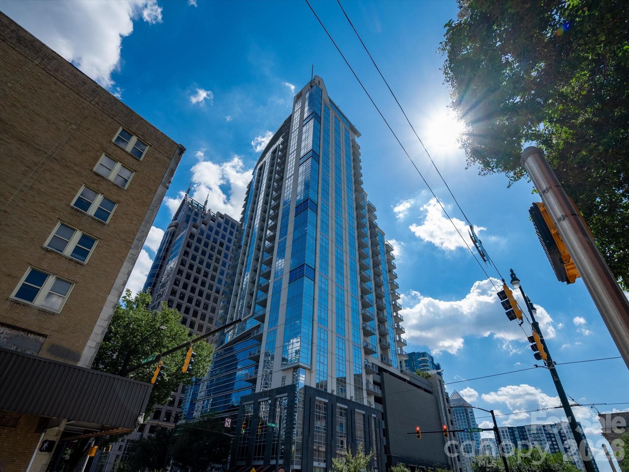 333 W Trade Street