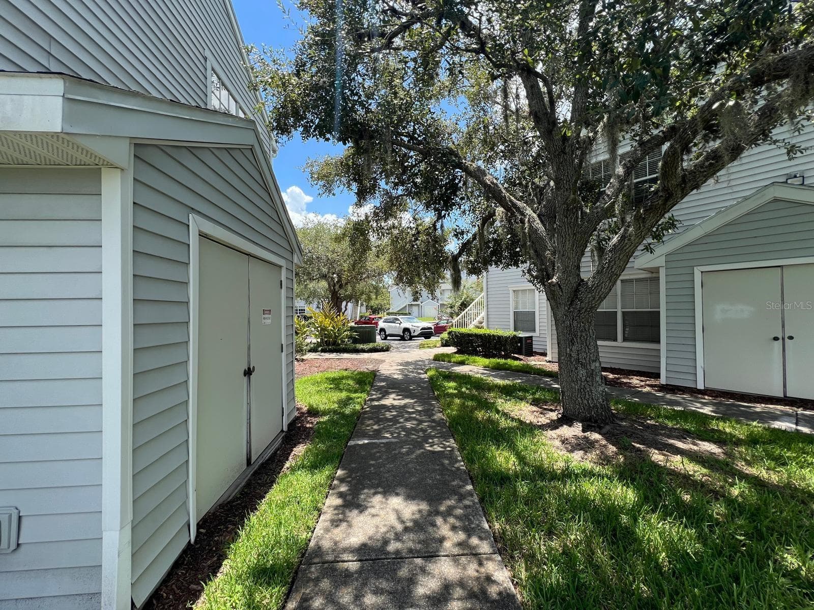 Condominium at 1213 BERMUDA LAKES LN #208, KISSIMMEE, photo 2 of 16