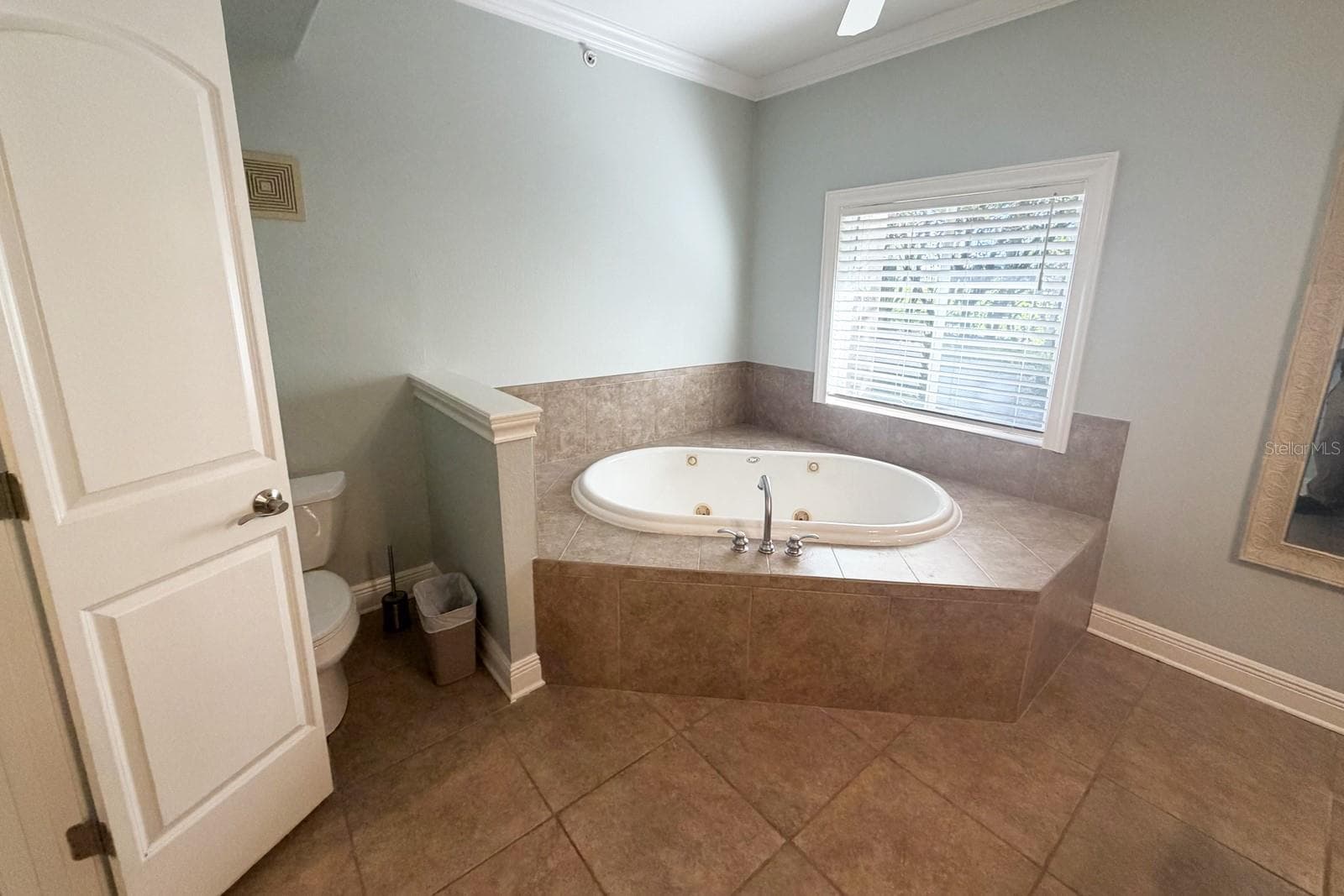 Master Soaking Tub with jets - 112 CLUB HOUSE DR #102, PALM COAST