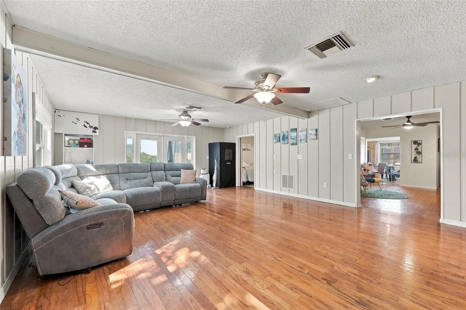 Single Family Residence at 3318 FLORENE DR, ORLANDO, photo 8 of 37