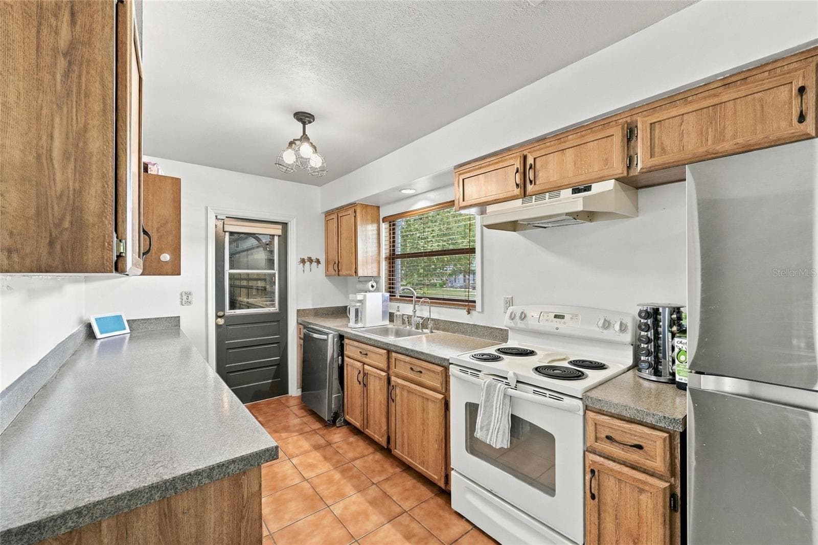 Single Family Residence at 3318 FLORENE DR, ORLANDO, photo 14 of 37