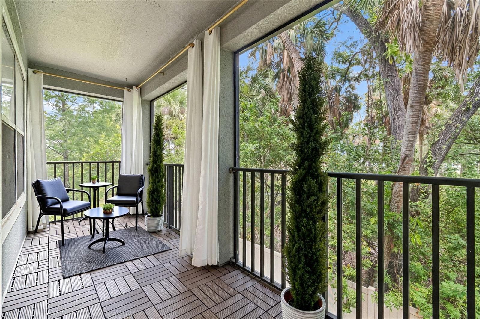 Townhouse at 504 WHEATON TRENT PL, TAMPA, photo 5 of 29