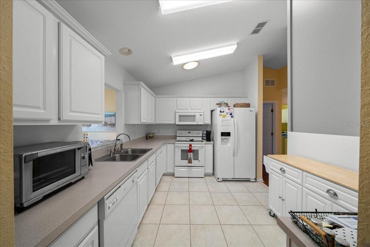 Single Family Residence at 11395 SW 139TH ST, DUNNELLON, photo 20 of 53