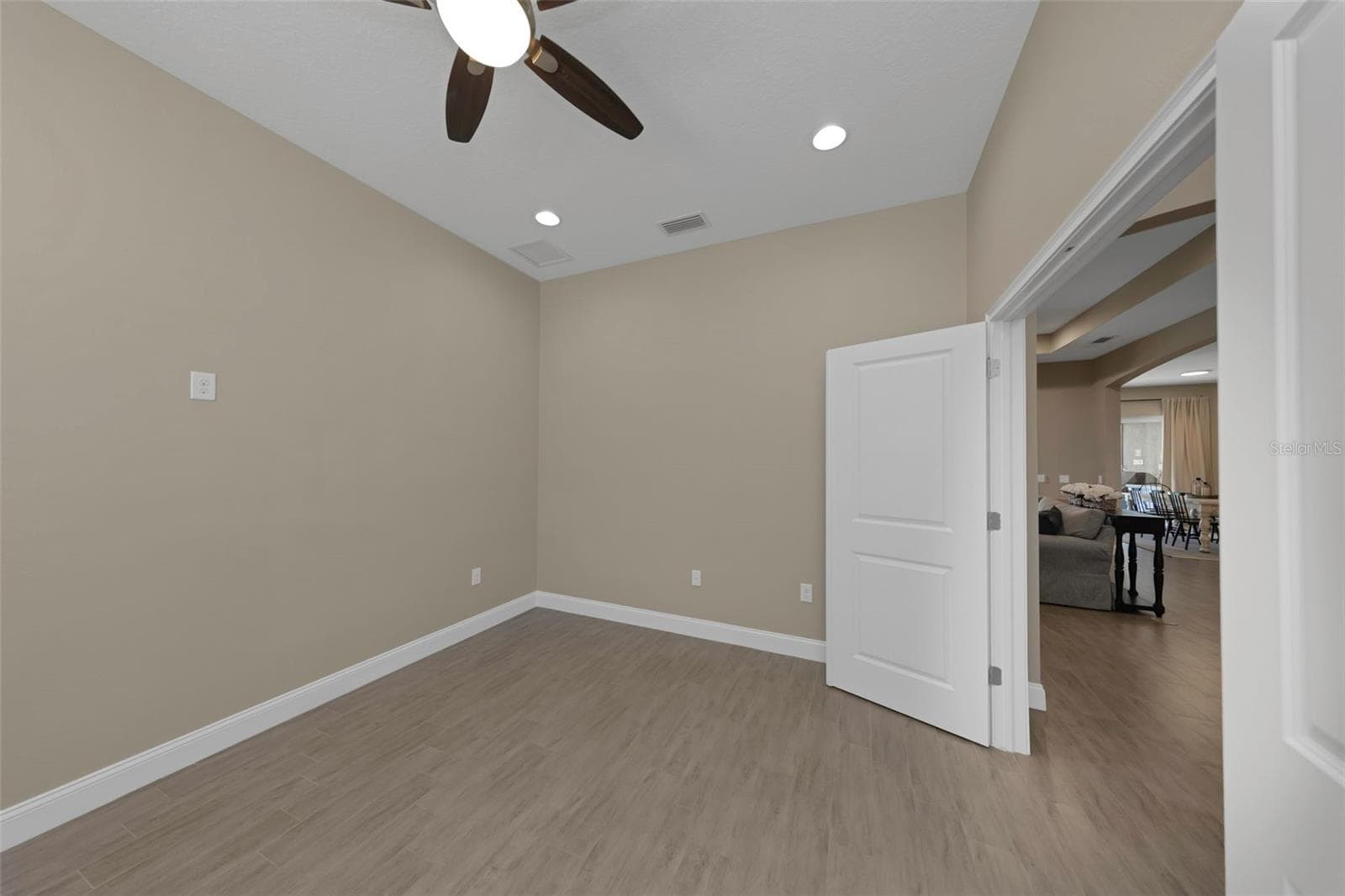 Single Family Residence at 5925 MOHR RD, TAMPA, photo 9 of 56