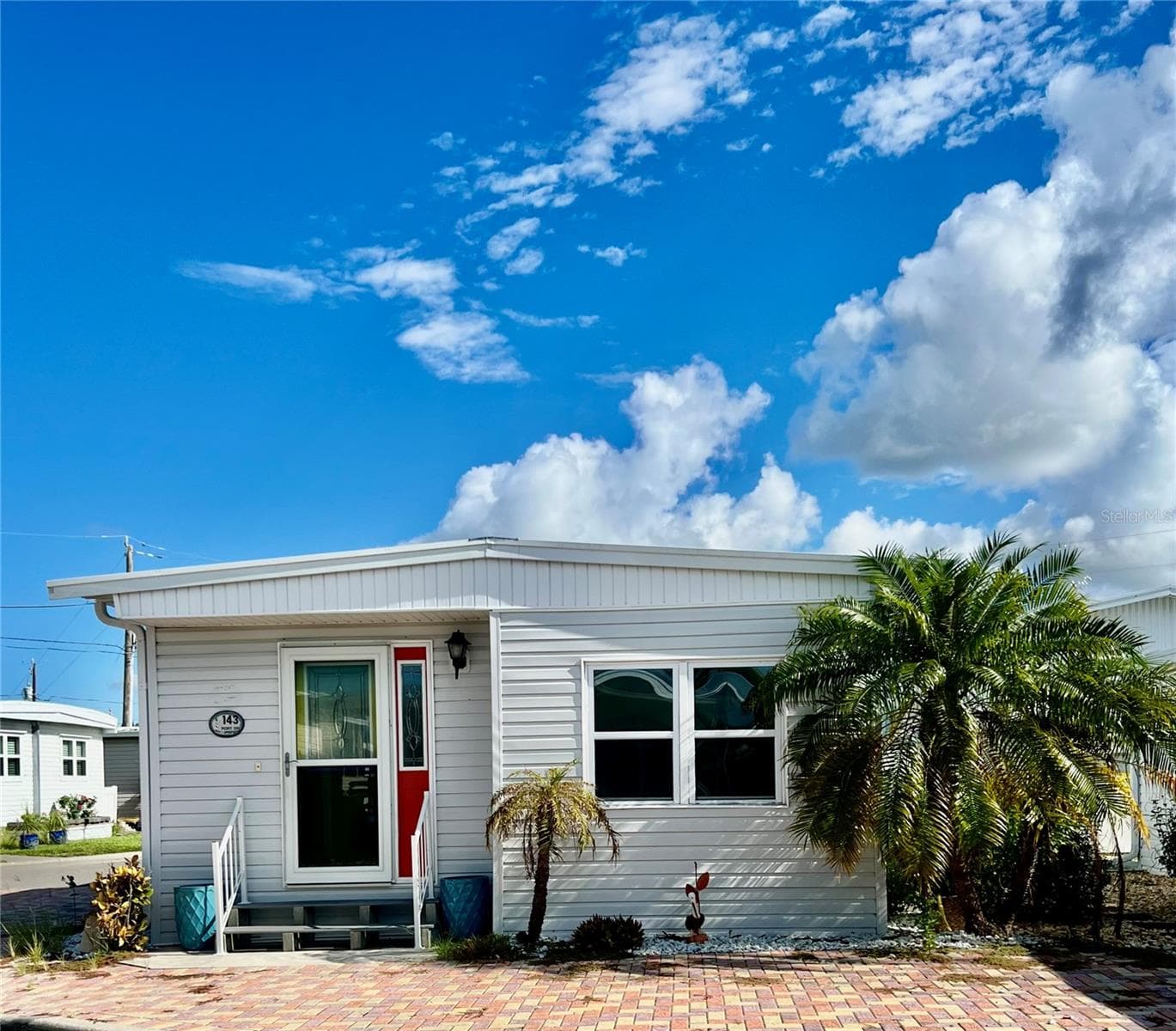 143 S PORT DR
