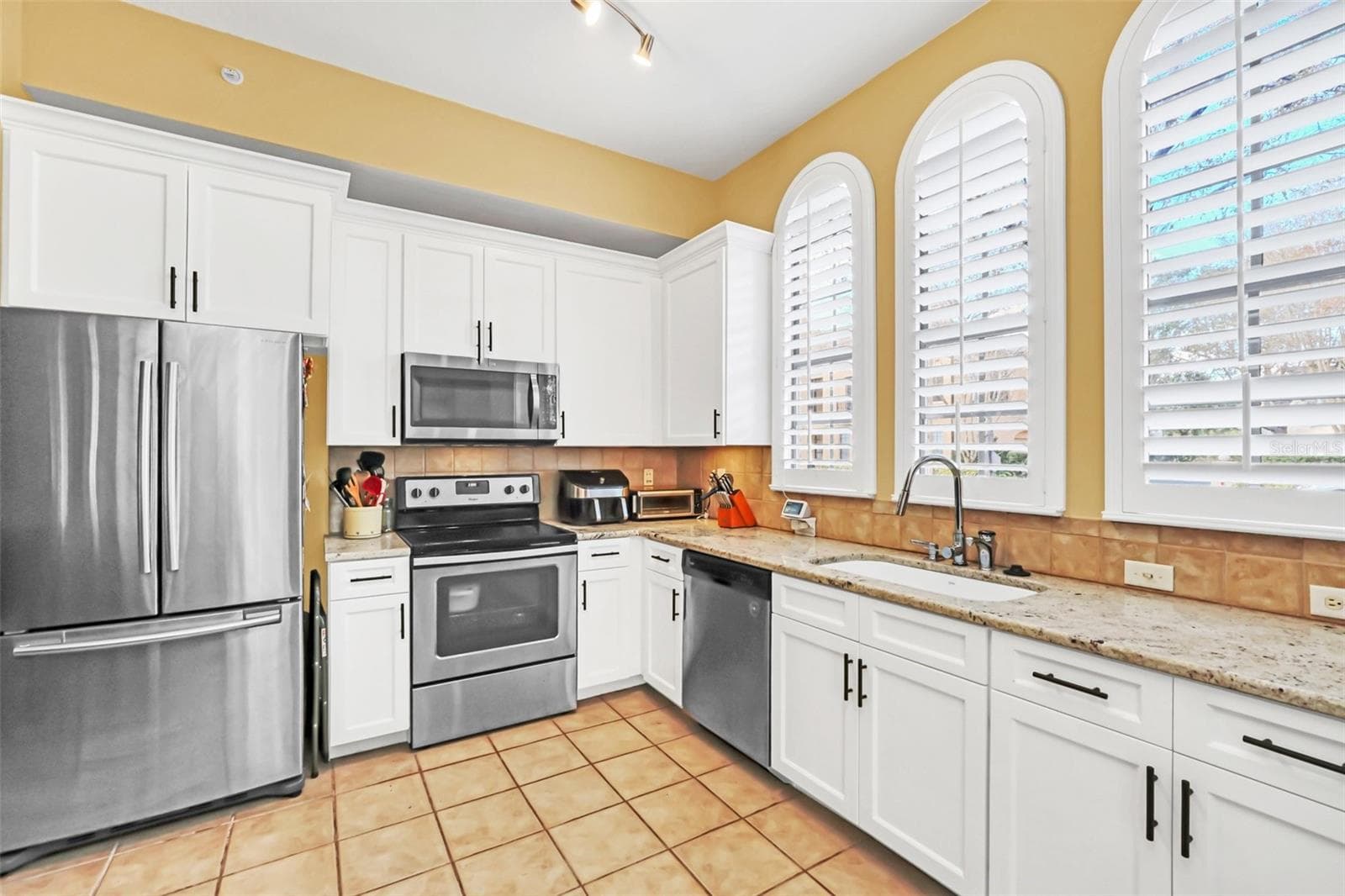 Fully Equipped Kitchen - 513 MIRASOL CIR #101, CELEBRATION