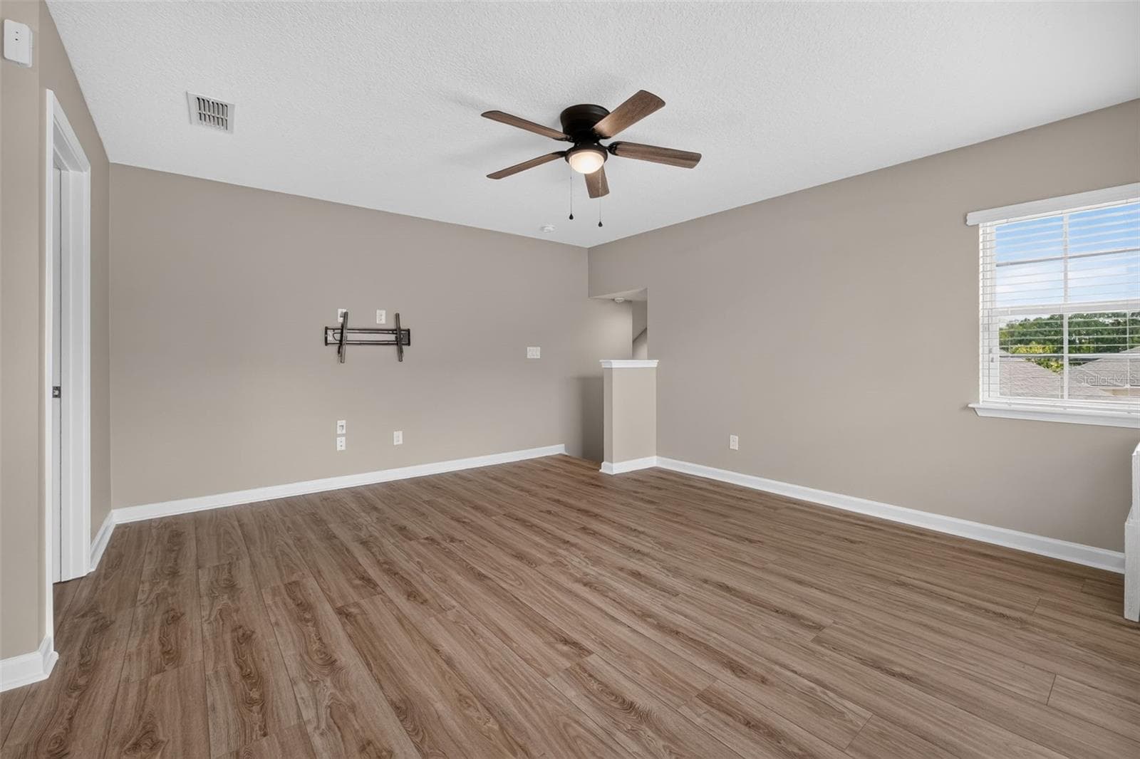 Single Family Residence at 161 S COOPERS HAWK WAY, PALM COAST, photo 16 of 74