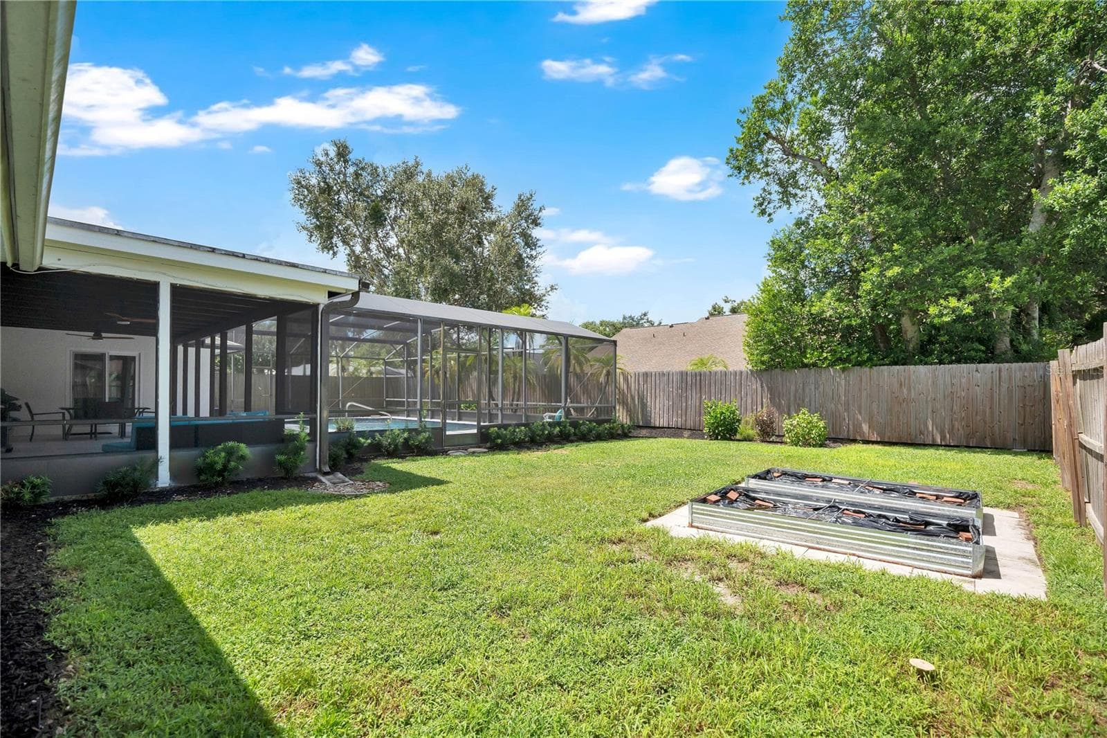 Single Family Residence at 6610 ORANGE KNOLL DR, BELLE ISLE, photo 34 of 43
