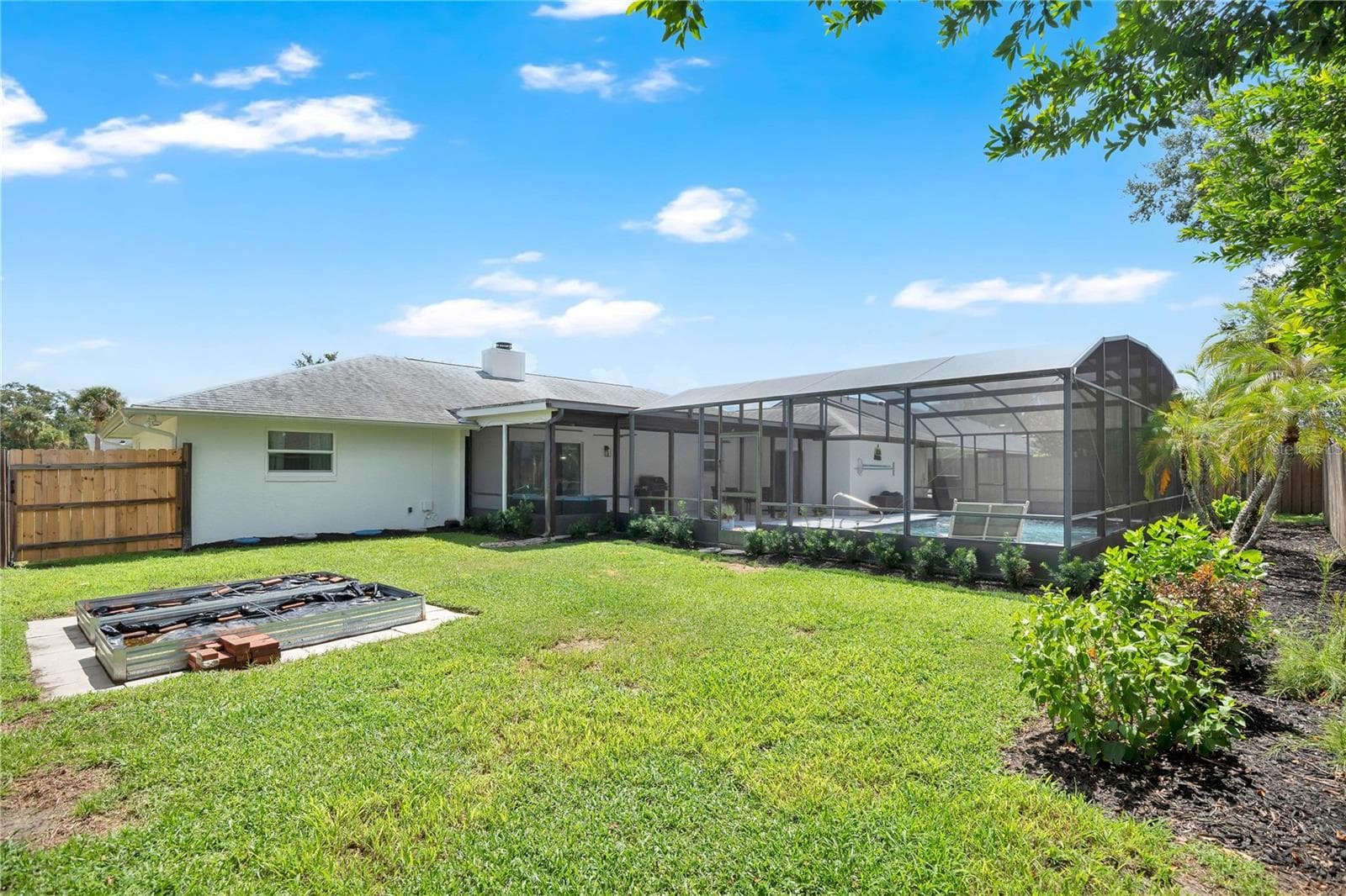 Single Family Residence at 6610 ORANGE KNOLL DR, BELLE ISLE, photo 35 of 43