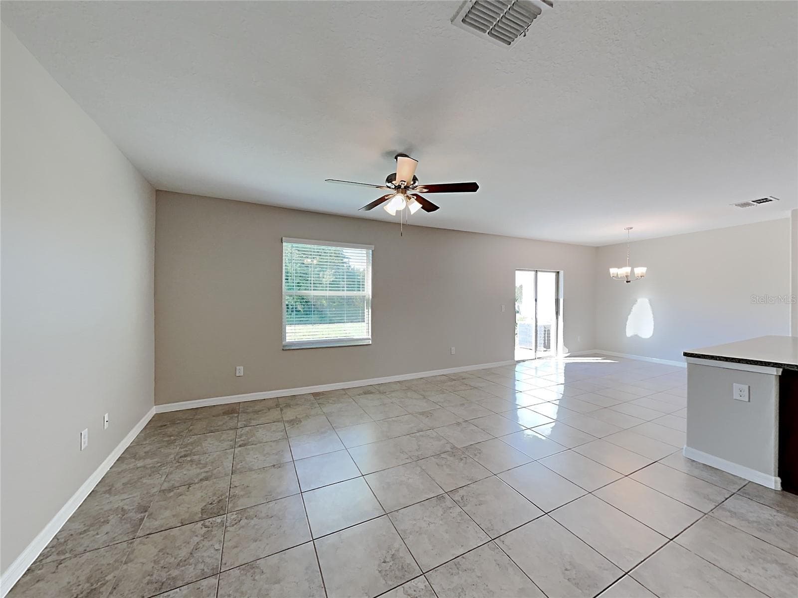 Single Family Residence at 15322 BROAD BRUSH DR, RUSKIN, photo 6 of 21