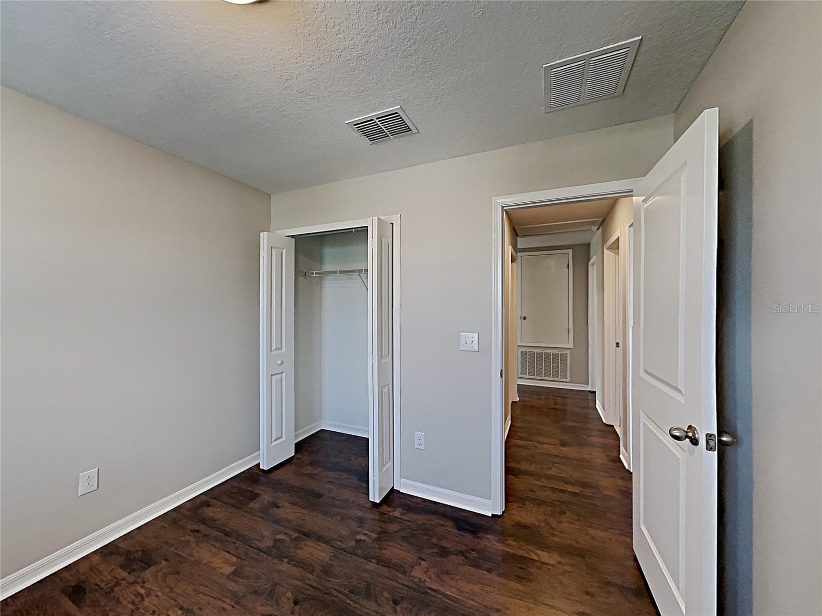 Single Family Residence at 15322 BROAD BRUSH DR, RUSKIN, photo 10 of 21