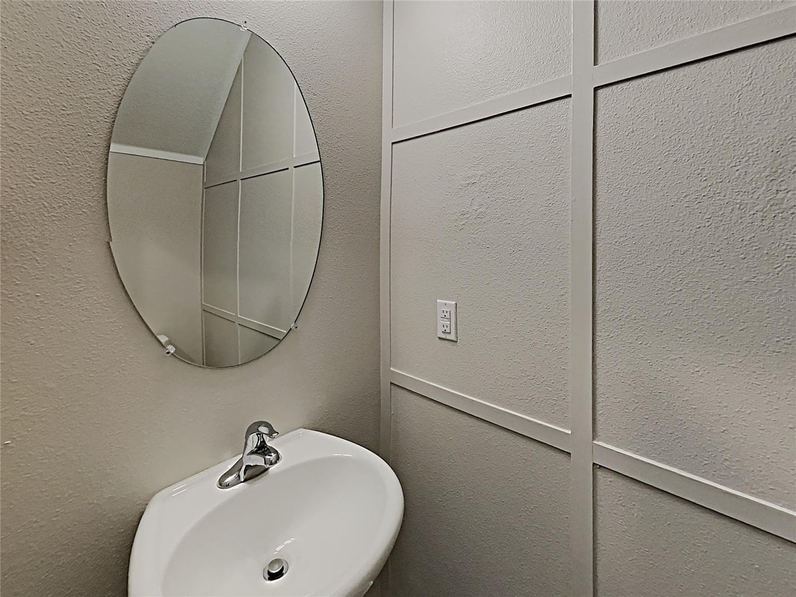 Single Family Residence at 15322 BROAD BRUSH DR, RUSKIN, photo 13 of 21