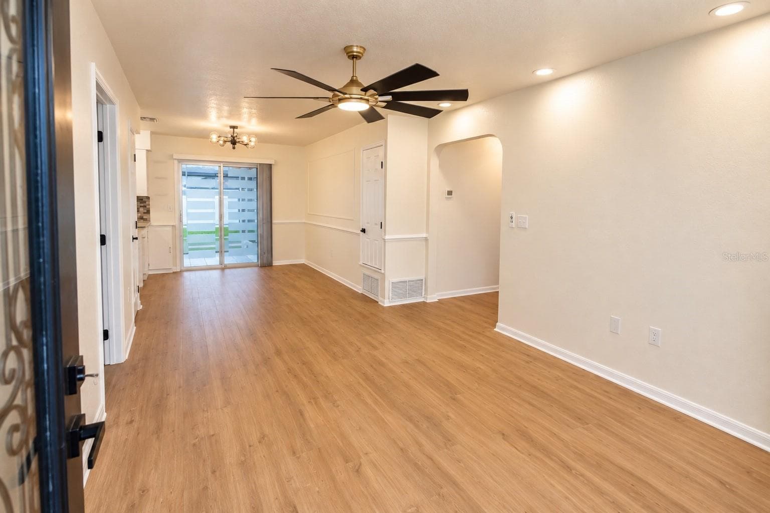 Single Family Residence at 4514 URBAN CT, ORLANDO, photo 3 of 23