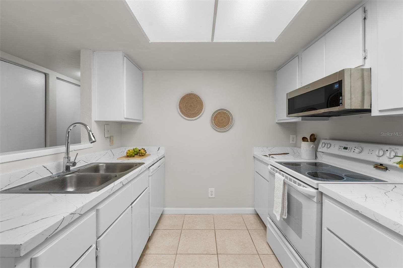 Condominium at 2508 SW 35TH PL #J-58, GAINESVILLE, photo 6 of 27