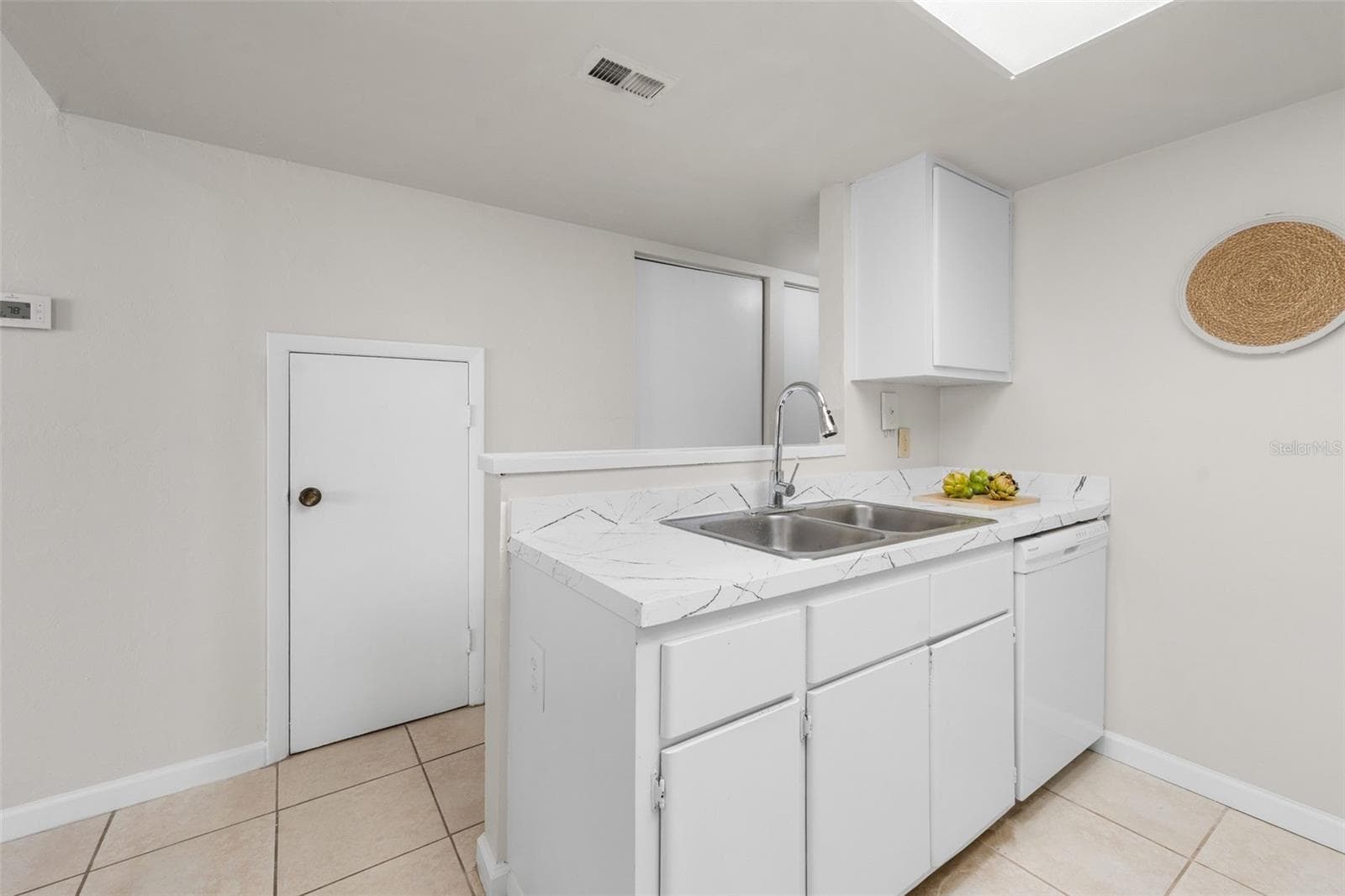 Condominium at 2508 SW 35TH PL #J-58, GAINESVILLE, photo 7 of 27